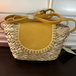 Universal Thread Crossbody Straw Purse